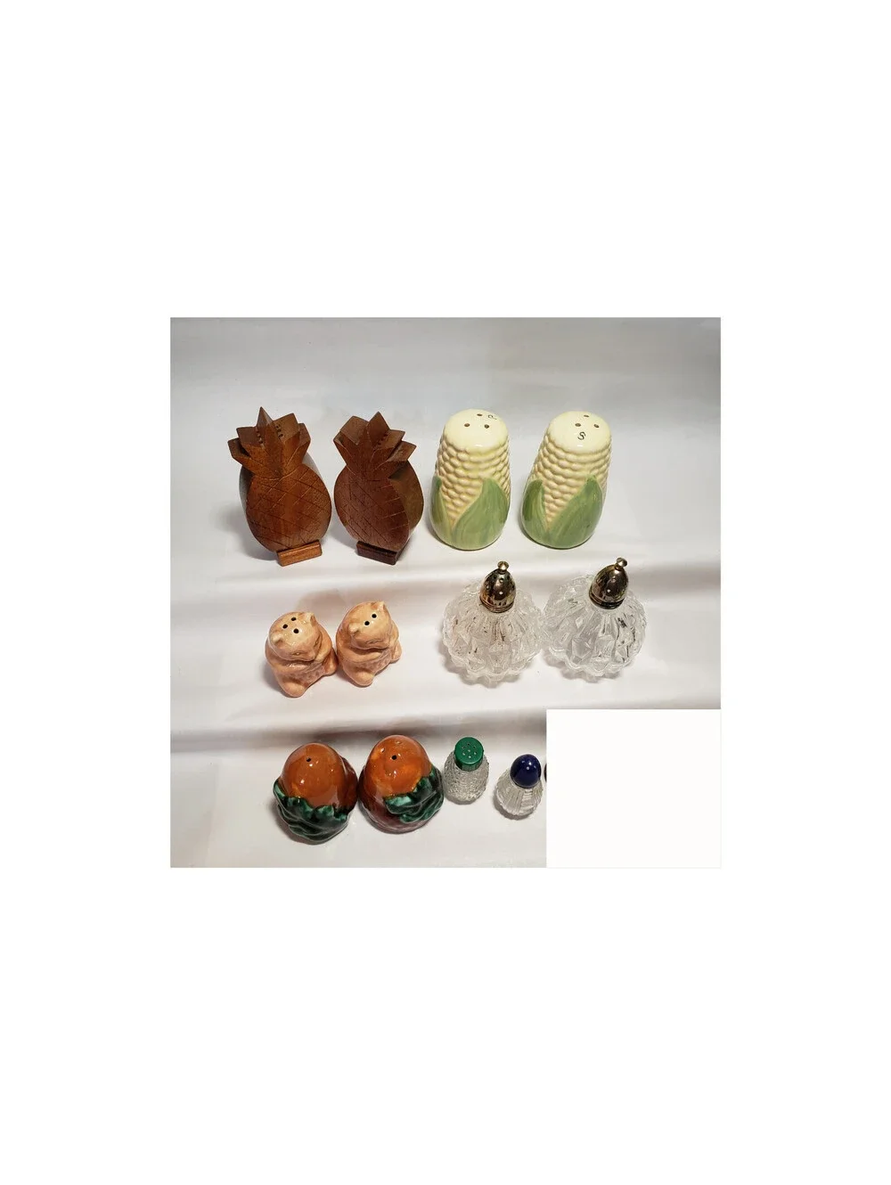Vintage to New Salt & Pepper Lot 6 Pairs Kitsch Corn Cobs, Wood Acorns Glass
